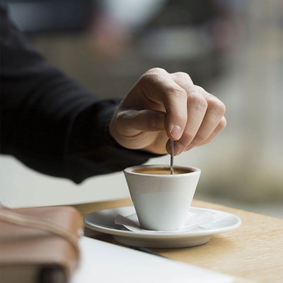 tomar café o té en ayuno